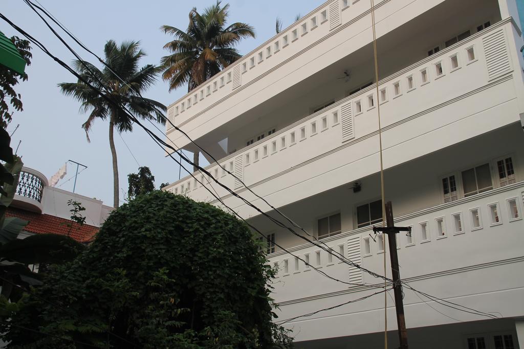 Aaron'S Homestay Kochi Eksteriør billede