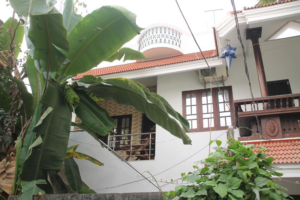 Aaron'S Homestay Kochi Eksteriør billede