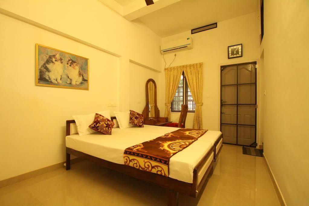 Aaron'S Homestay Kochi Eksteriør billede