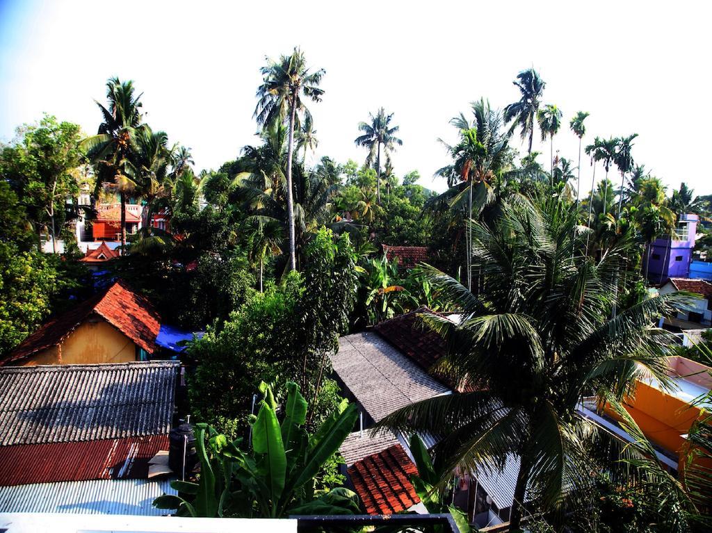 Aaron'S Homestay Kochi Eksteriør billede